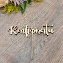 Konfirmoitu-puinen kakkukyltti