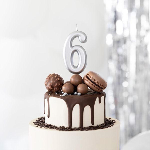 Numerokynttilä 6 hopea - Image 2