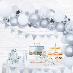 Pallokaarisetti hopea