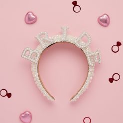 Bride panta helmikoristeilla